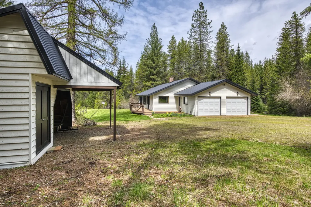 71 Four Corners Road N Heron MT 59844
