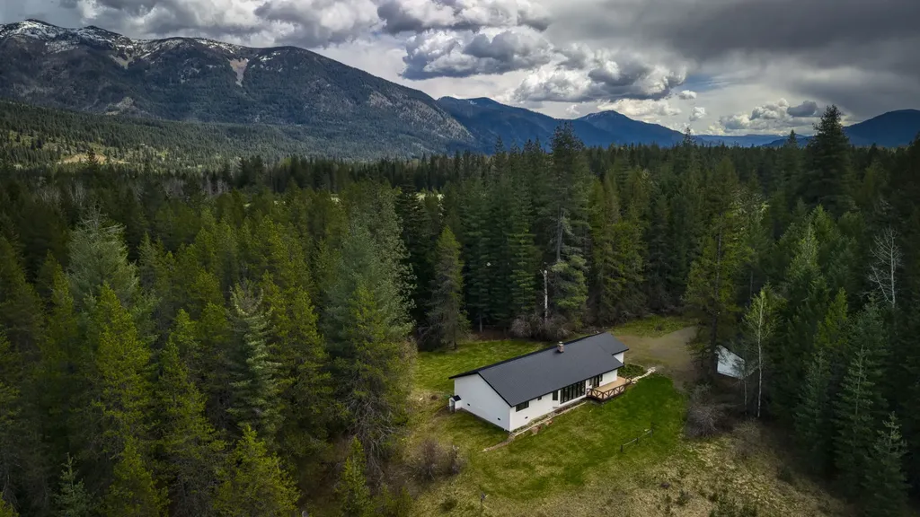 71 Four Corners Road N Heron MT 59844
