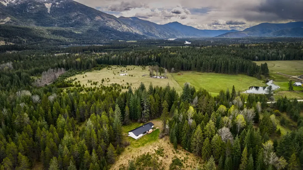 71 Four Corners Road N Heron MT 59844