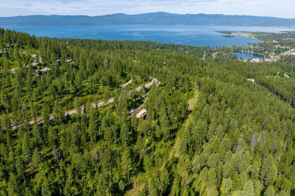 385 Saddlehorn Trail Bigfork MT 59911