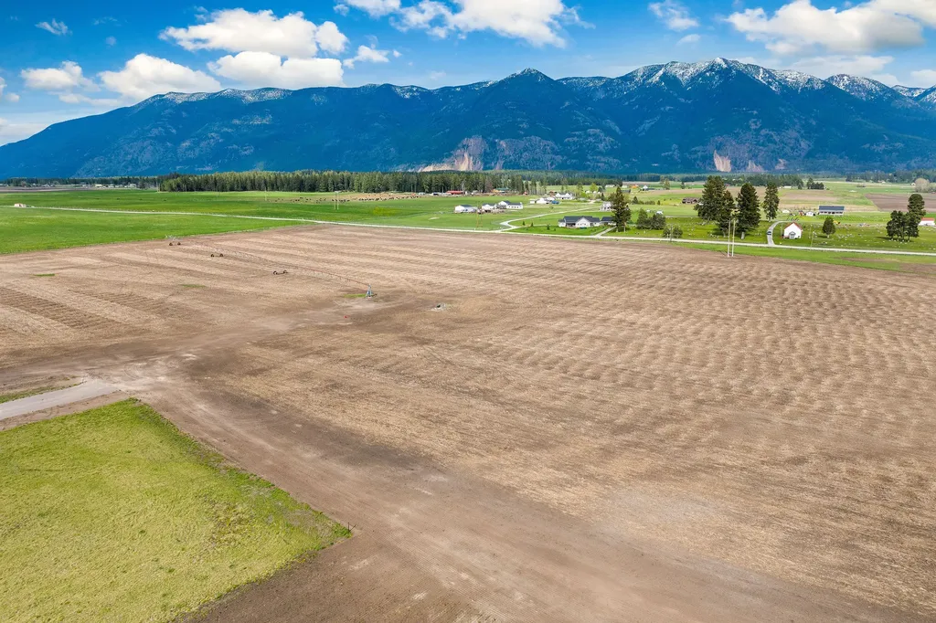 3008 Farmhouse Court Columbia Falls MT 59912