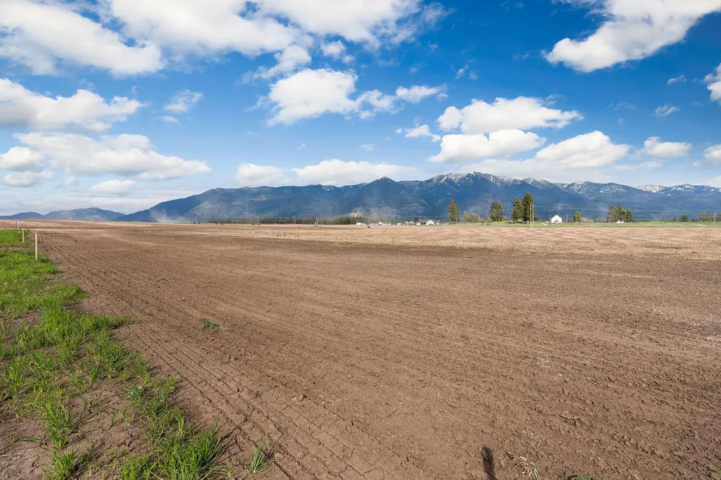 3008 Farmhouse Court Columbia Falls MT 59912