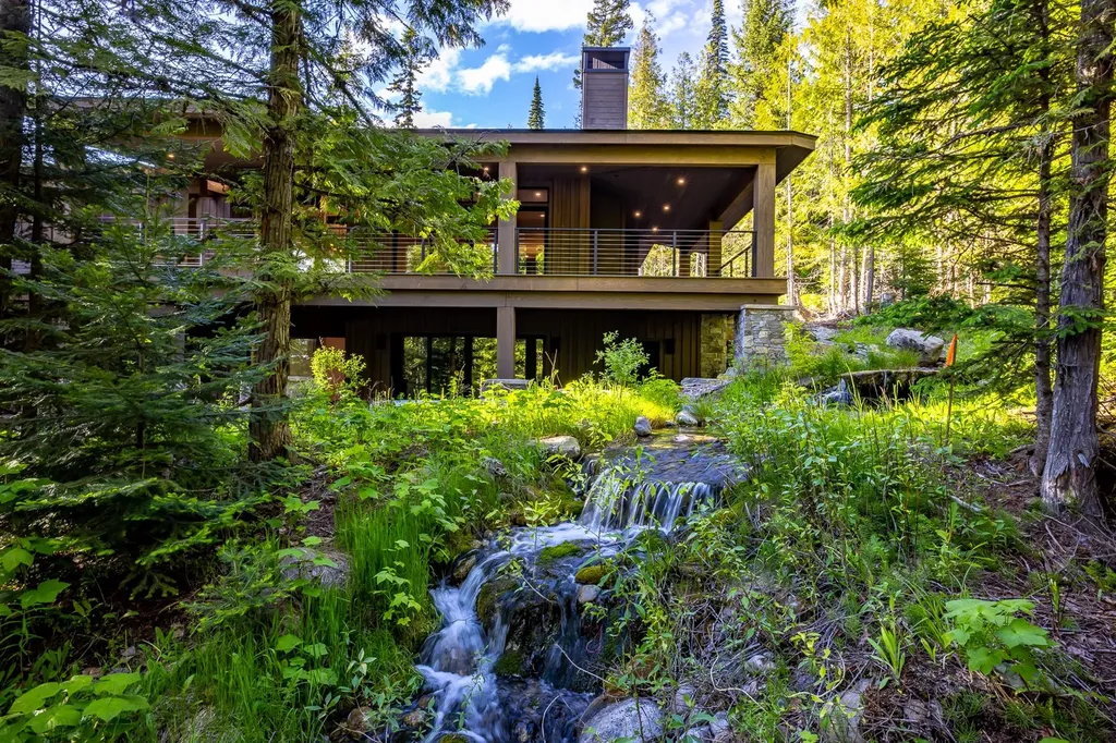 92 Woodlandstar Circle Whitefish MT 59937