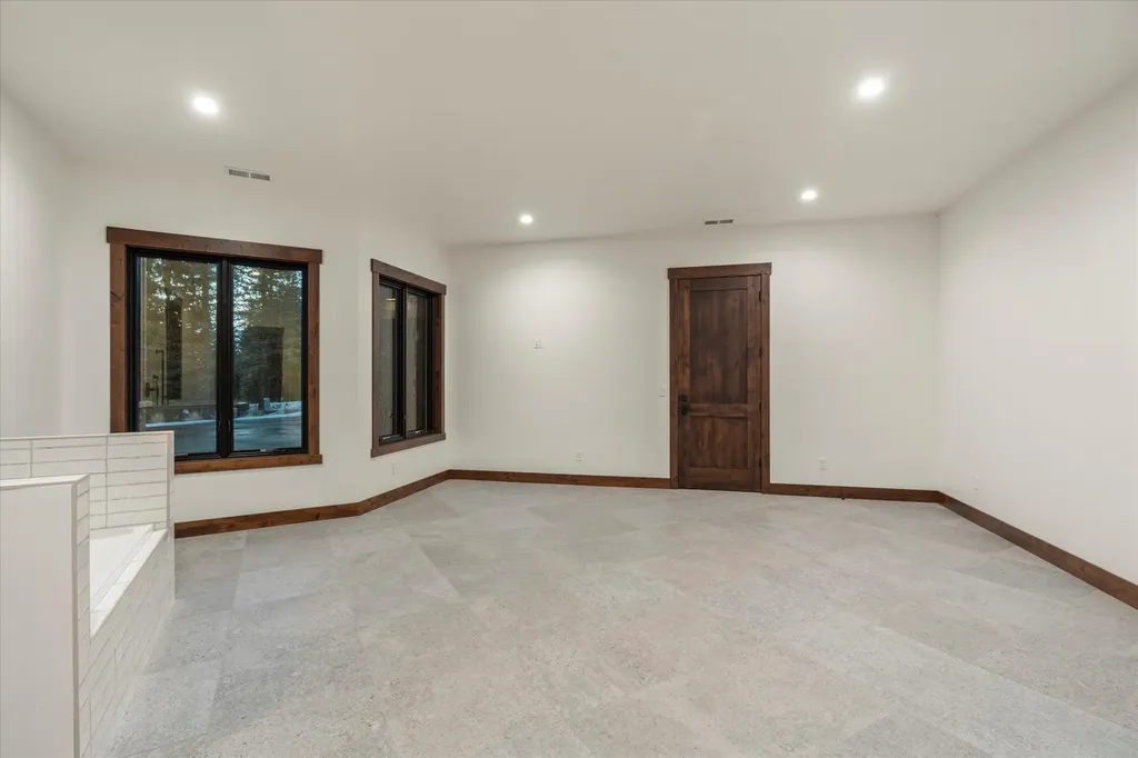 92 Woodlandstar Circle Whitefish MT 59937