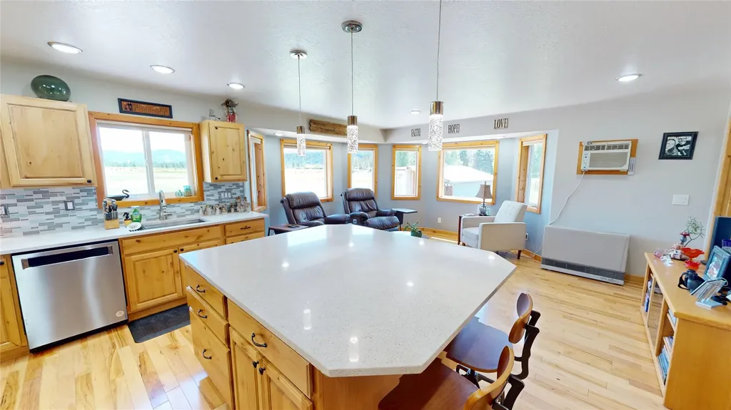 125 Curran Drive Superior MT 59872