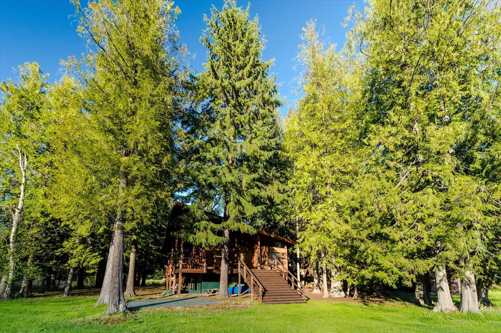 786 Halo Drive Troy MT 59935