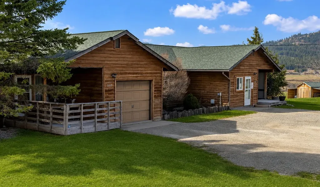 1662 & 1660 Us Hwy 2 W Kalispell MT 59901