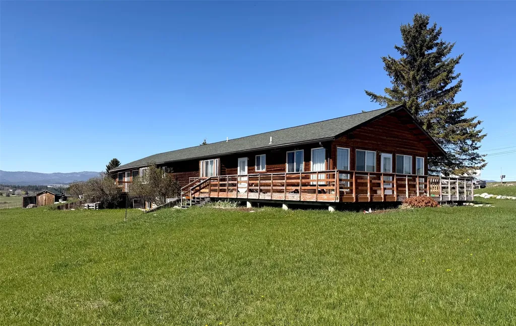1662 & 1660 Us Hwy 2 W Kalispell MT 59901