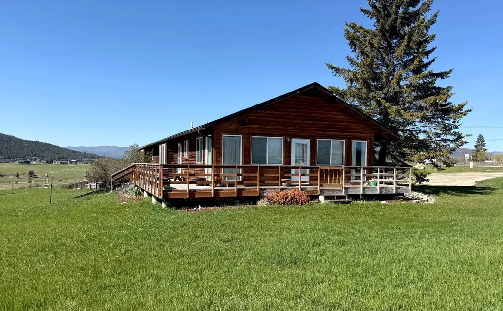 1662 & 1660 Us Hwy 2 W Kalispell MT 59901