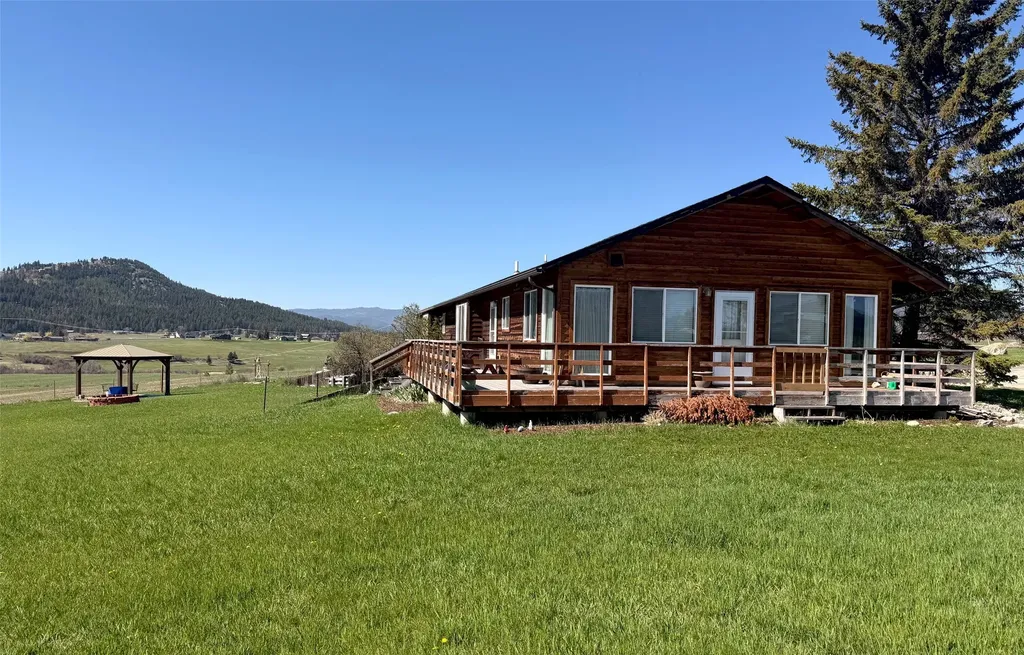 1662 & 1660 Us Hwy 2 W Kalispell MT 59901