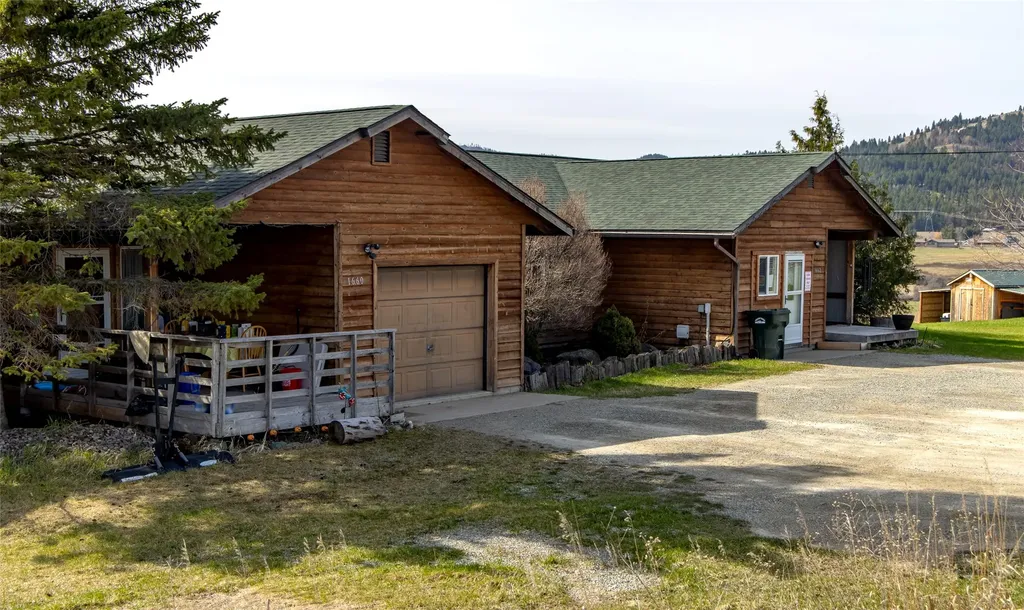 1662 & 1660 Us Hwy 2 W Kalispell MT 59901