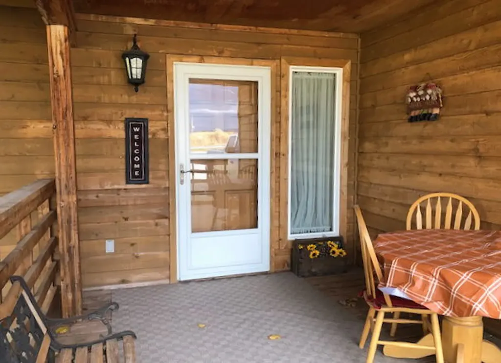 1662 & 1660 Us Hwy 2 W Kalispell MT 59901