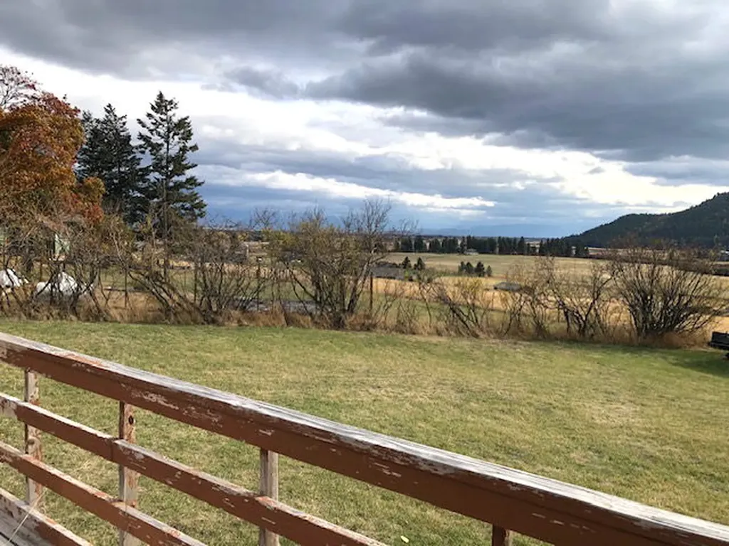 1662 & 1660 Us Hwy 2 W Kalispell MT 59901