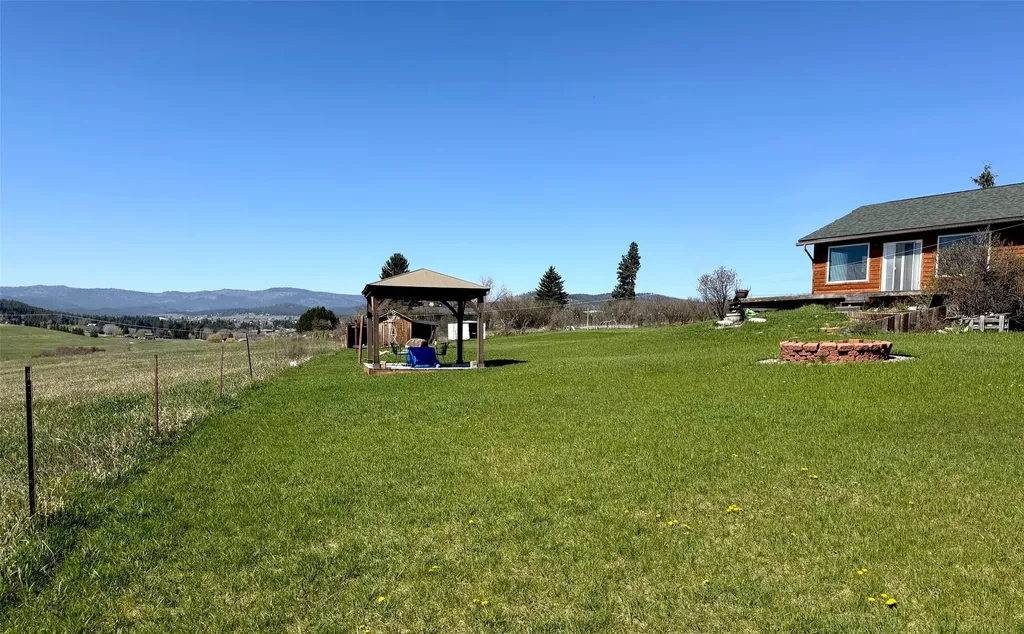 1662 & 1660 Us Hwy 2 W Kalispell MT 59901