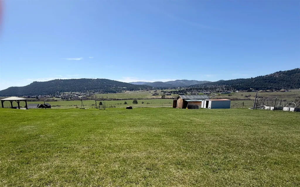 1662 & 1660 Us Hwy 2 W Kalispell MT 59901