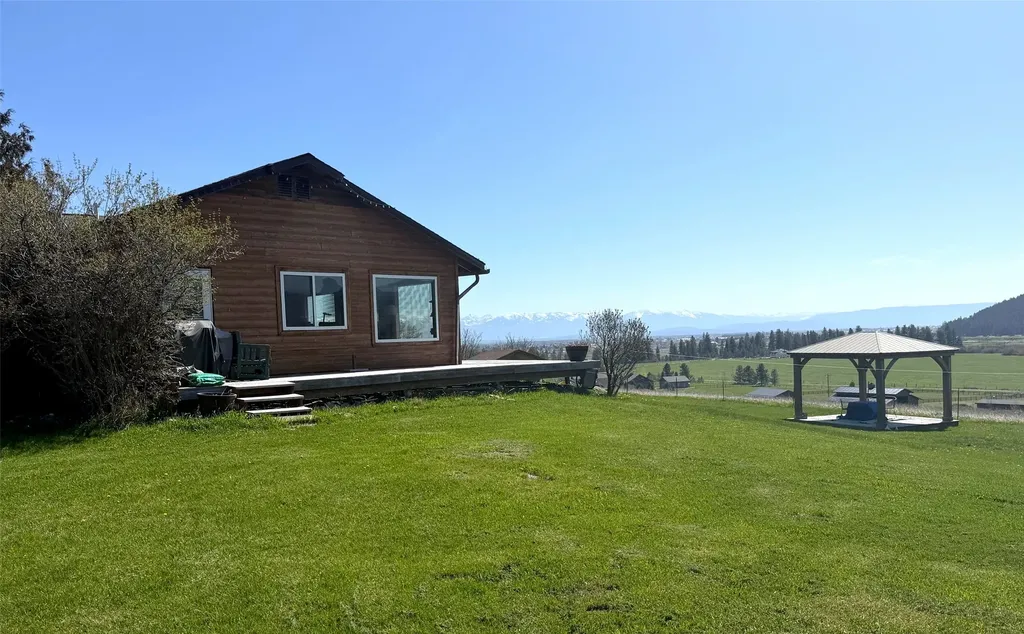 1662 & 1660 Us Hwy 2 W Kalispell MT 59901