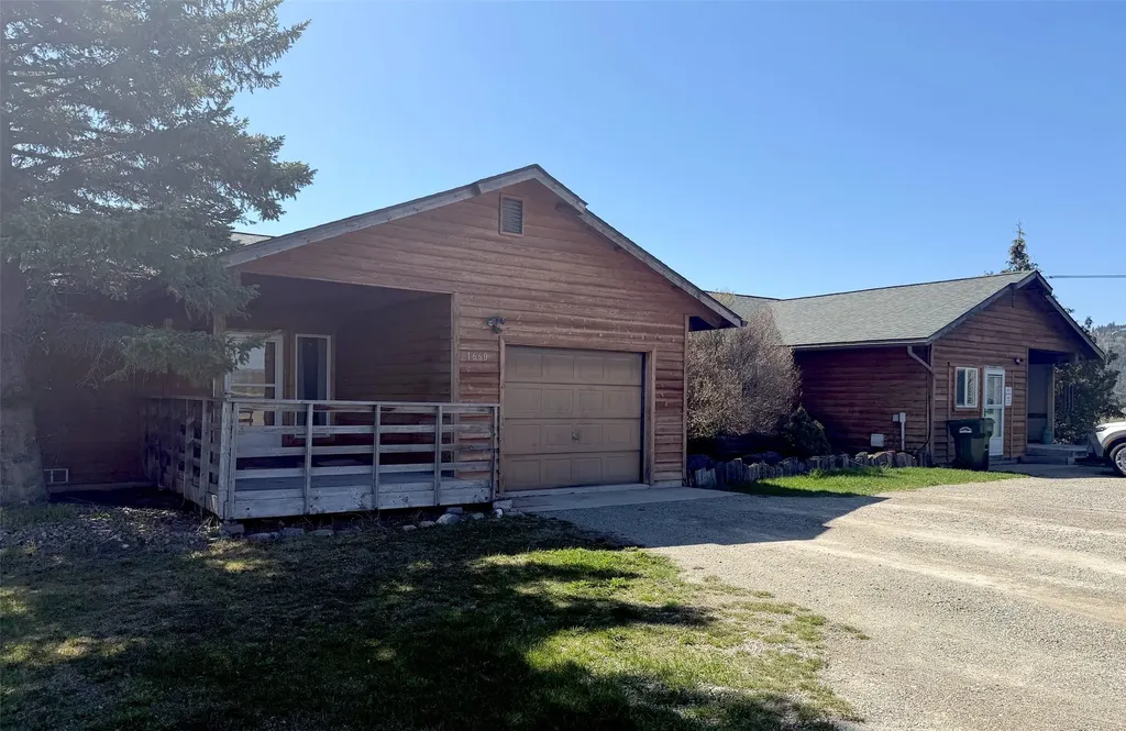 1662 & 1660 Us Hwy 2 W Kalispell MT 59901