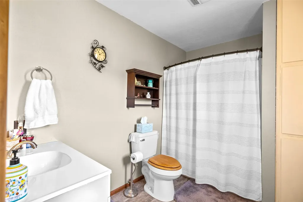 1662 & 1660 Us Hwy 2 W Kalispell MT 59901