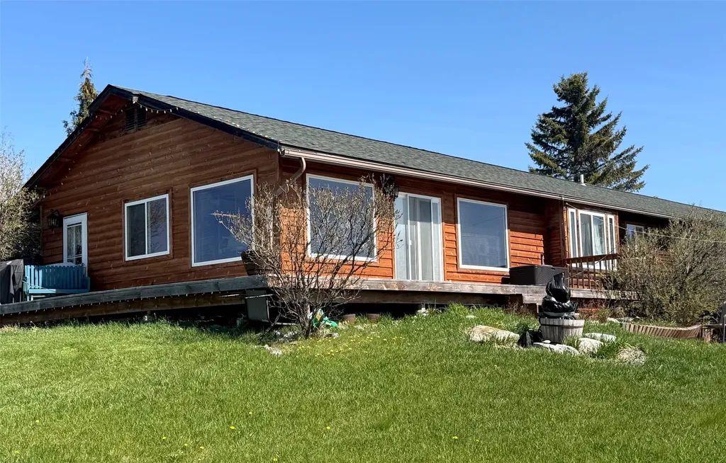 1662 & 1660 Us Hwy 2 W Kalispell MT 59901