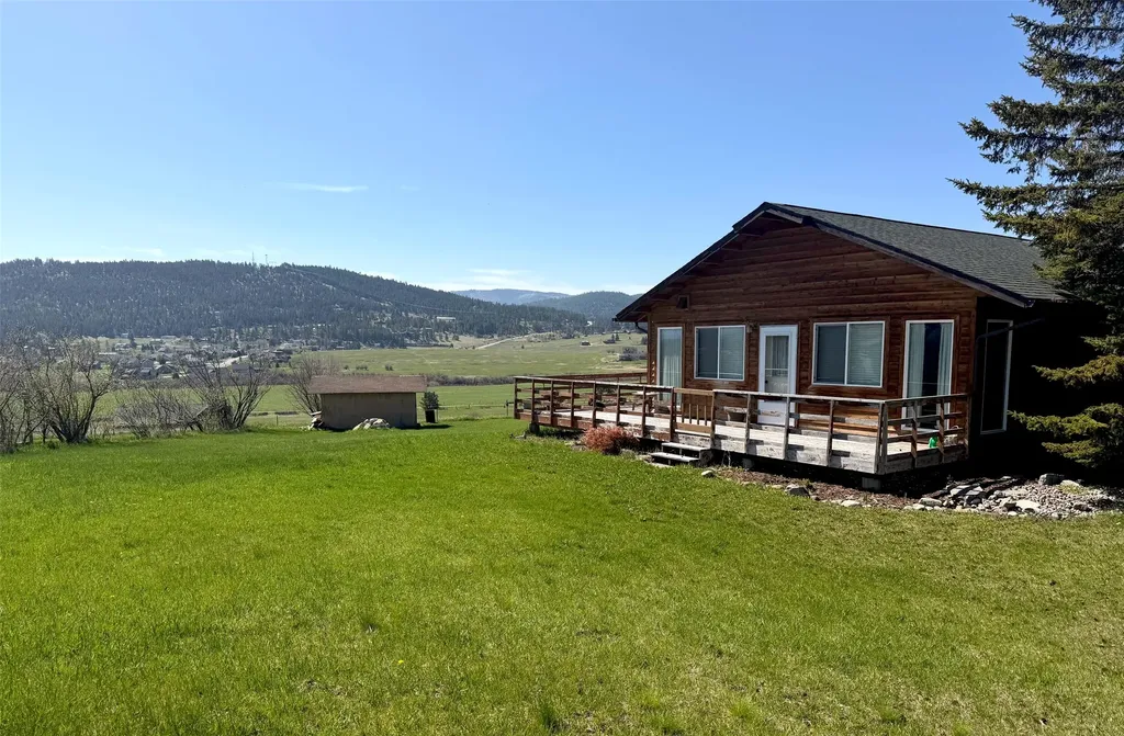 1662 & 1660 Us Hwy 2 W Kalispell MT 59901