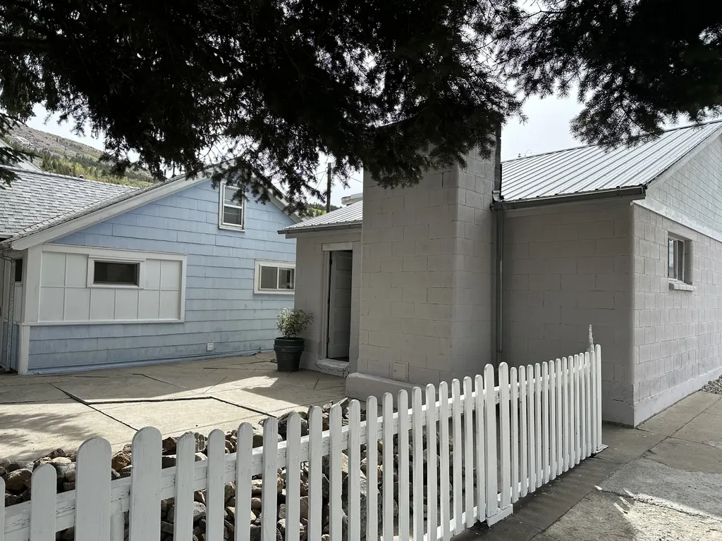 602 Ash Street Anaconda MT 59711