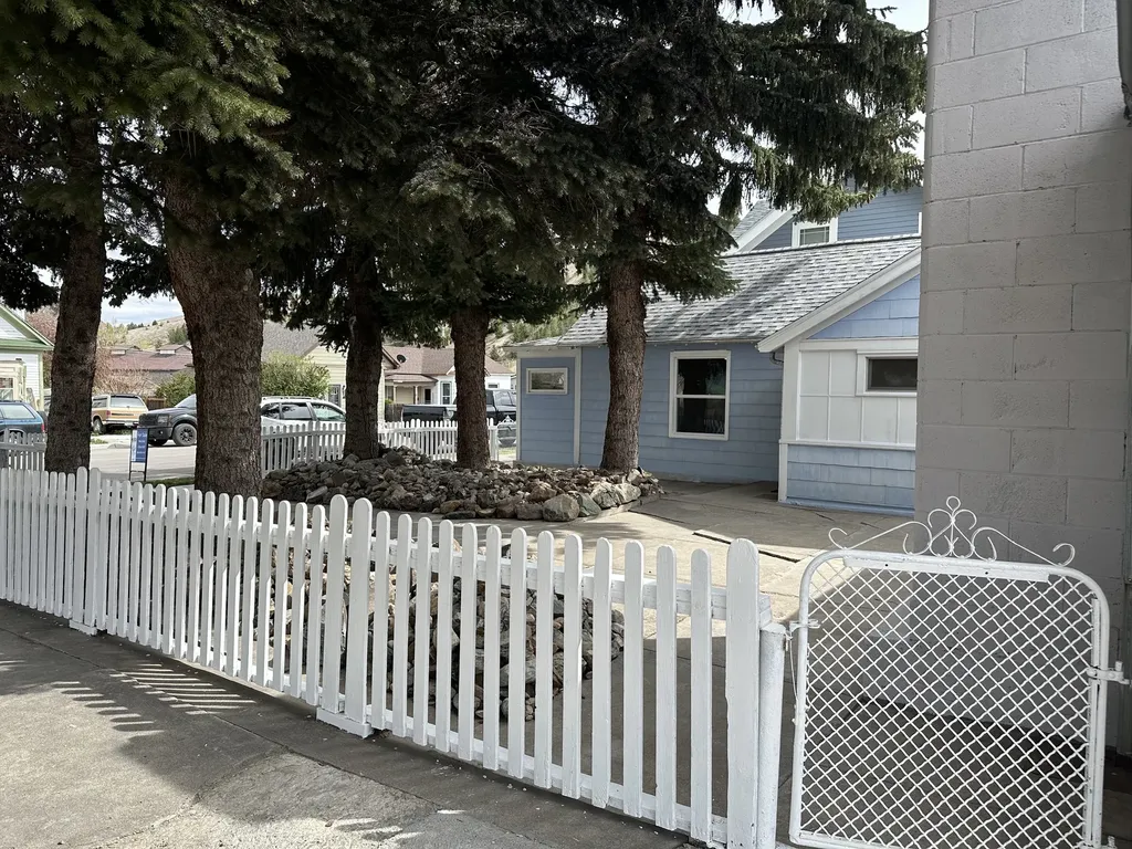 602 Ash Street Anaconda MT 59711