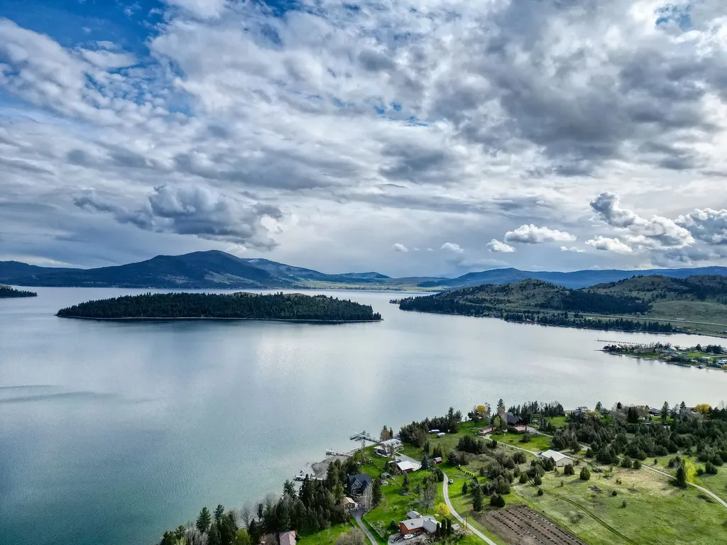 23511 Wild Horse Shores Lane Dayton MT 59914