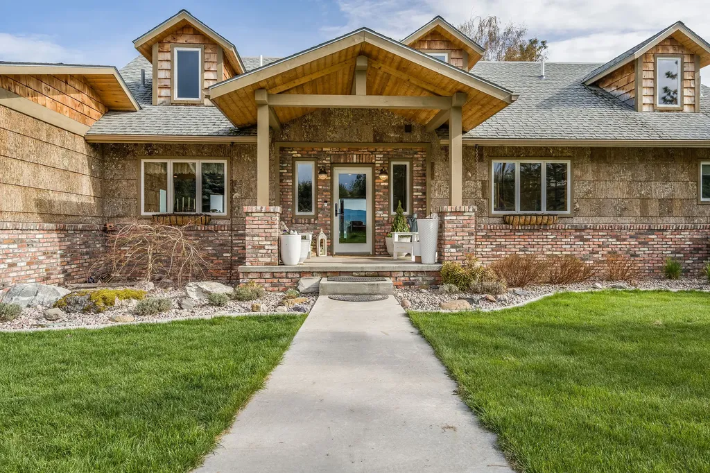 23511 Wild Horse Shores Lane Dayton MT 59914