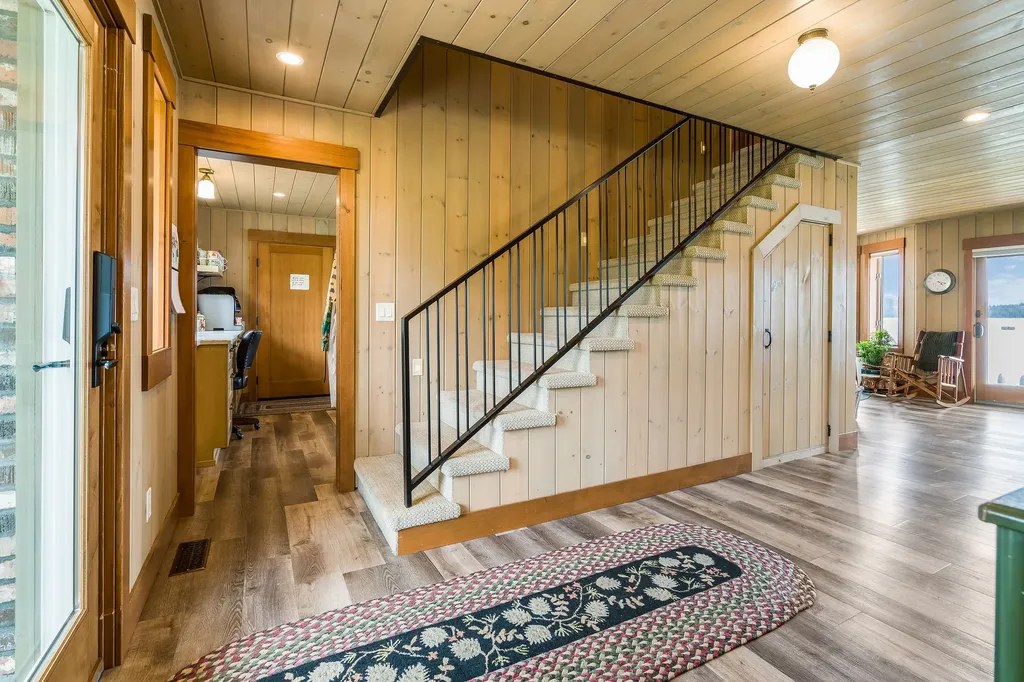 23511 Wild Horse Shores Lane Dayton MT 59914