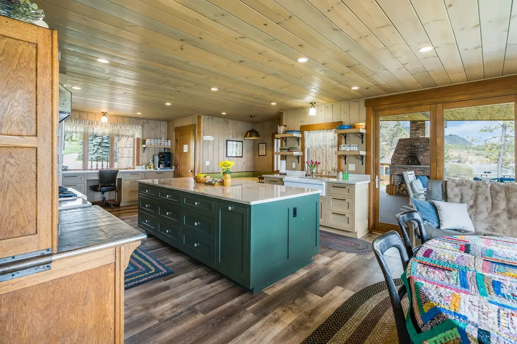 23511 Wild Horse Shores Lane Dayton MT 59914