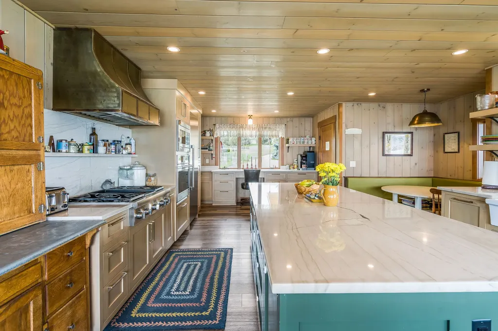 23511 Wild Horse Shores Lane Dayton MT 59914