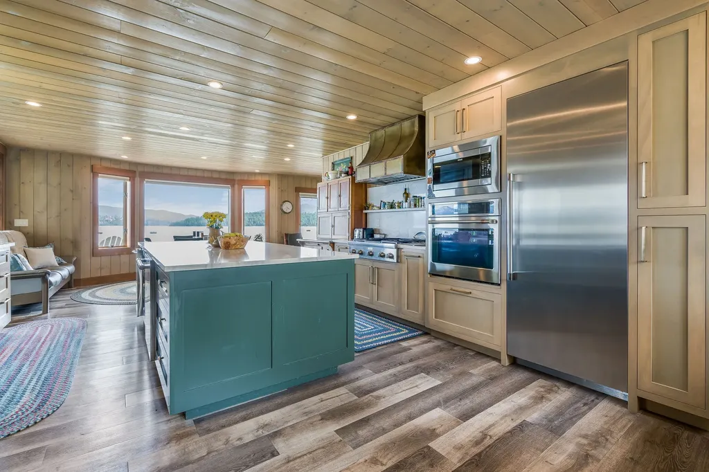 23511 Wild Horse Shores Lane Dayton MT 59914