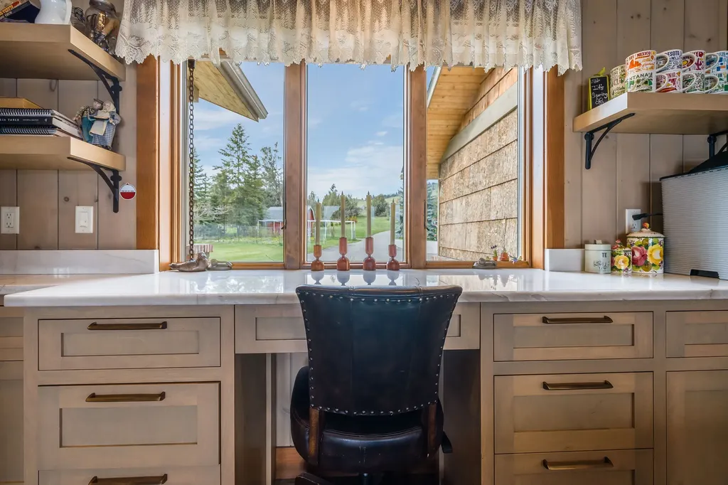 23511 Wild Horse Shores Lane Dayton MT 59914