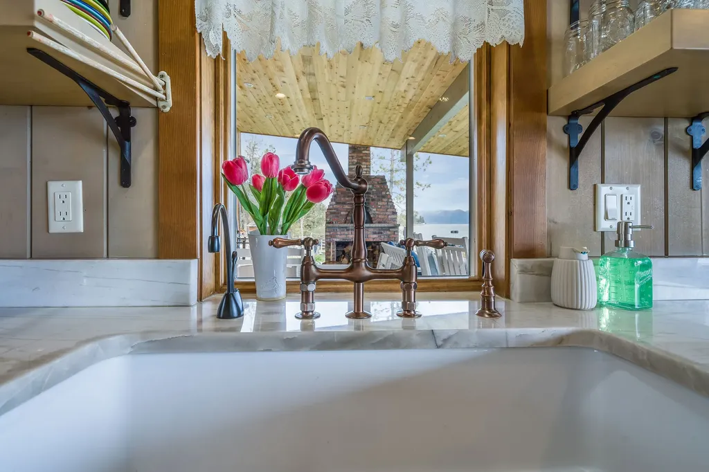 23511 Wild Horse Shores Lane Dayton MT 59914