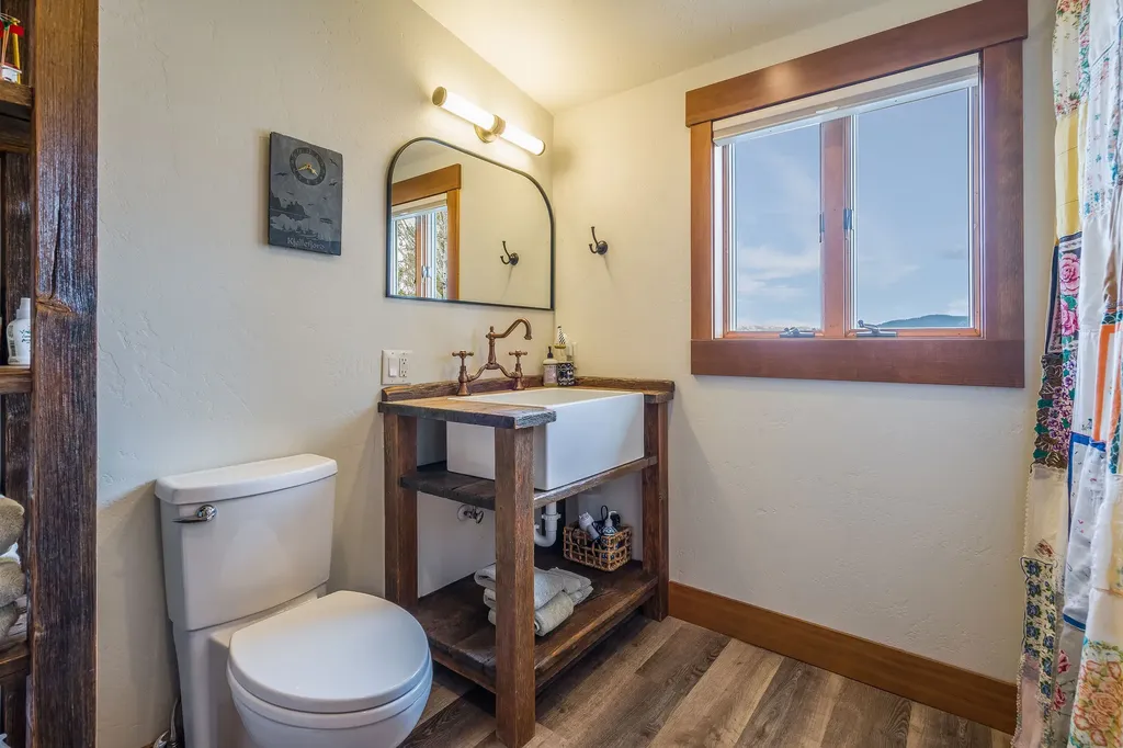 23511 Wild Horse Shores Lane Dayton MT 59914