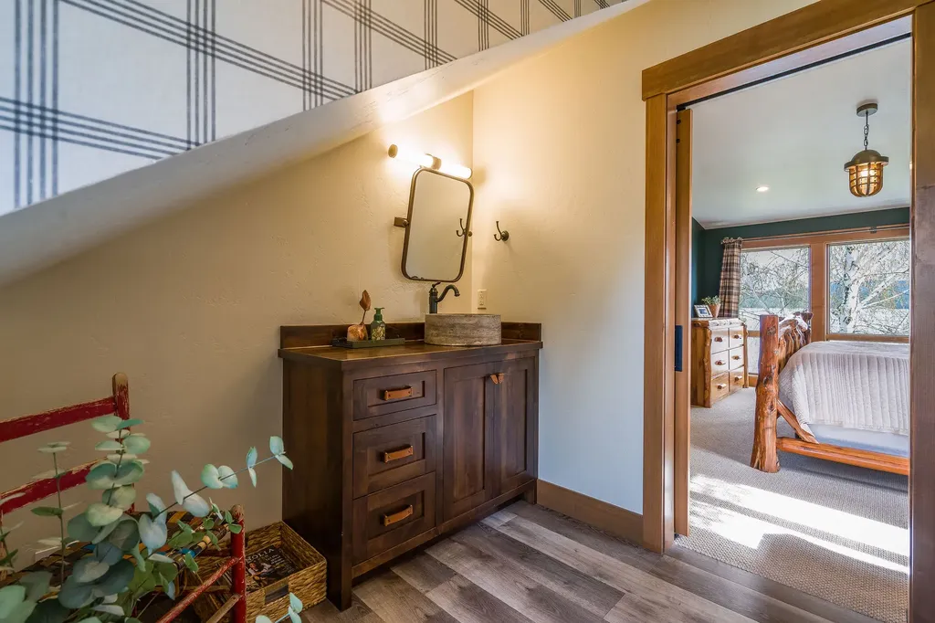 23511 Wild Horse Shores Lane Dayton MT 59914