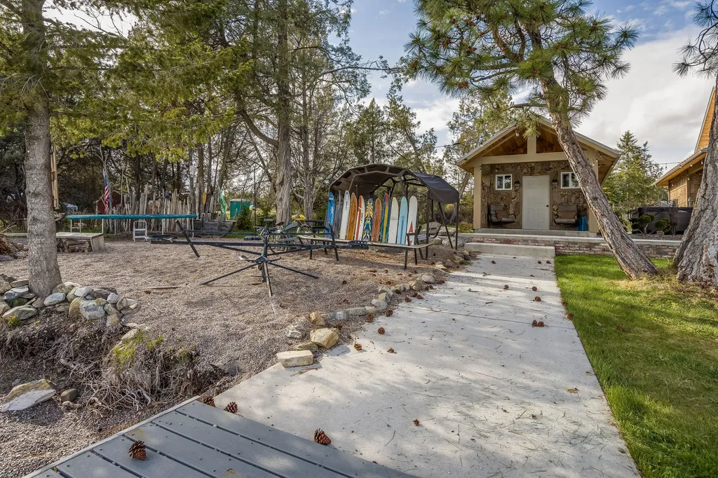 23511 Wild Horse Shores Lane Dayton MT 59914