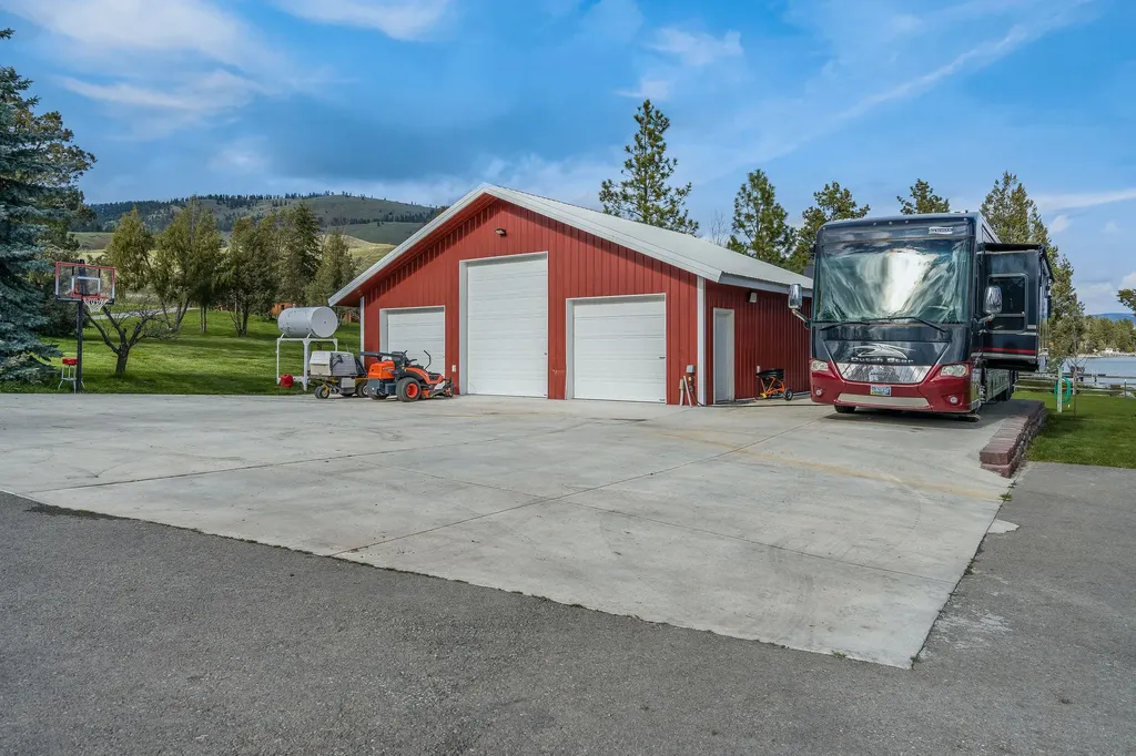 23511 Wild Horse Shores Lane Dayton MT 59914