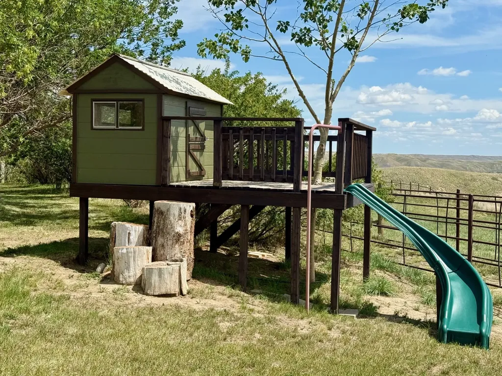 42 River Ridge Lane Shelby MT 59474