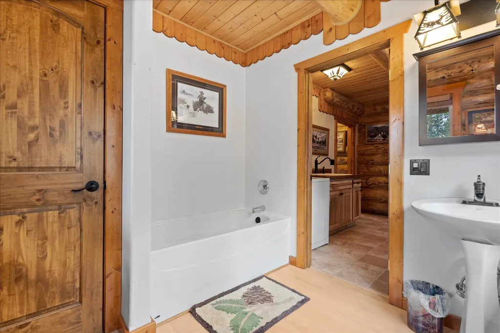 226 Angel Trail Rexford MT 59930