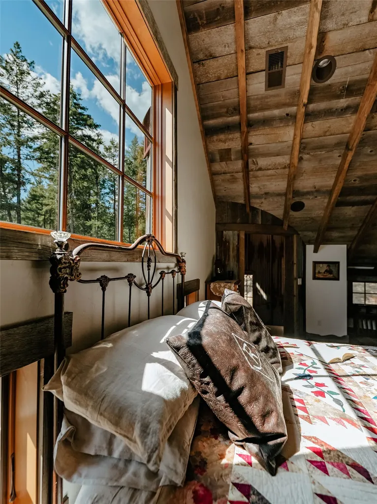 605 Cramer Creek Road Somers MT 59932