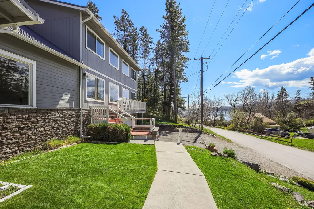 121 & 135 Boon Road Somers MT 59932