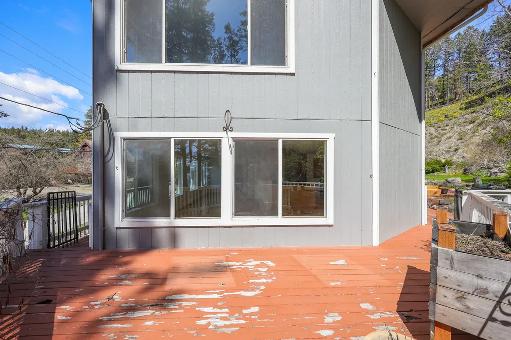 121 & 135 Boon Road Somers MT 59932