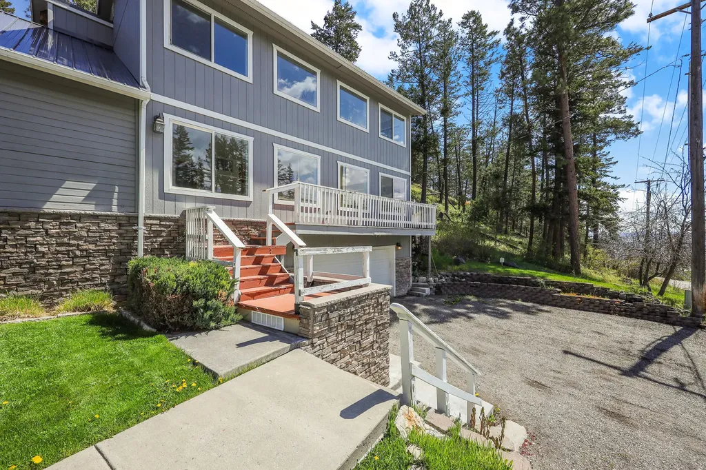 121 & 135 Boon Road Somers MT 59932