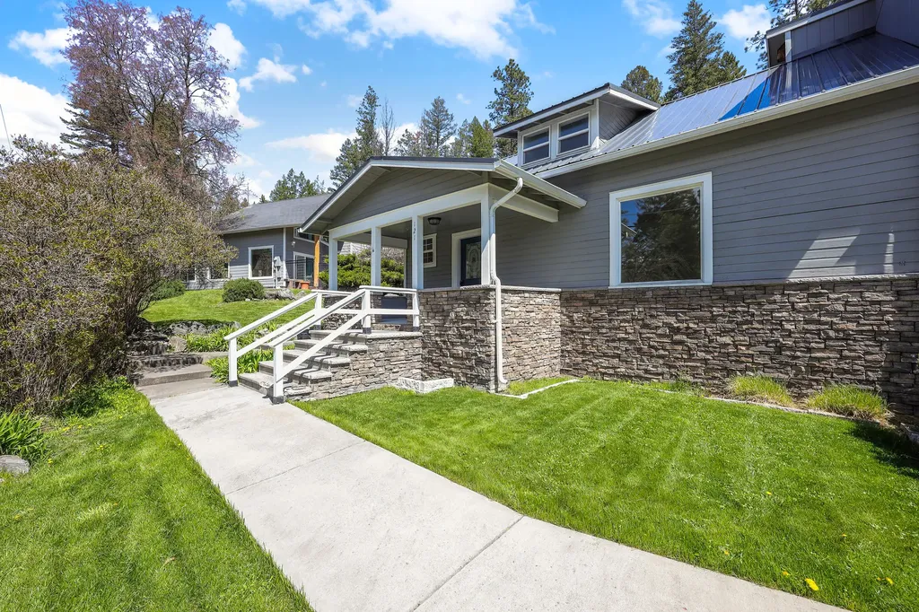 121 & 135 Boon Road Somers MT 59932