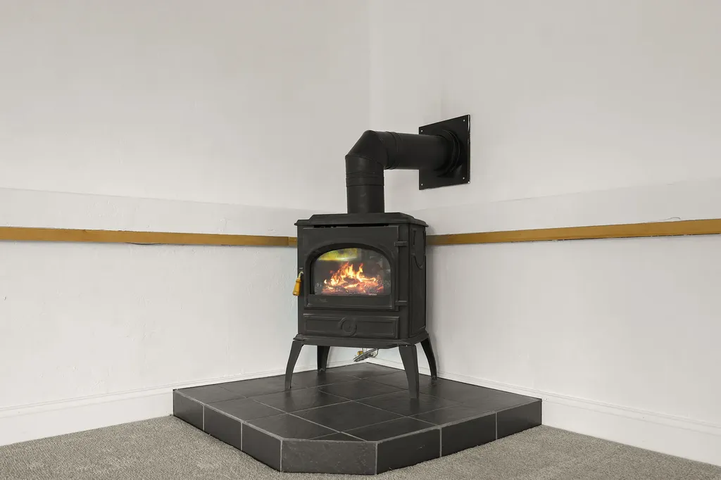 121 & 135 Boon Road Somers MT 59932