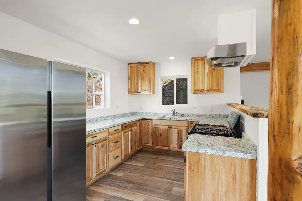 121 & 135 Boon Road Somers MT 59932