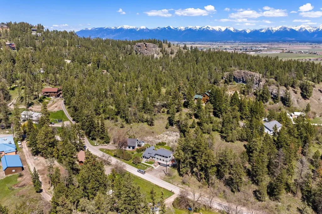 121 & 135 Boon Road Somers MT 59932