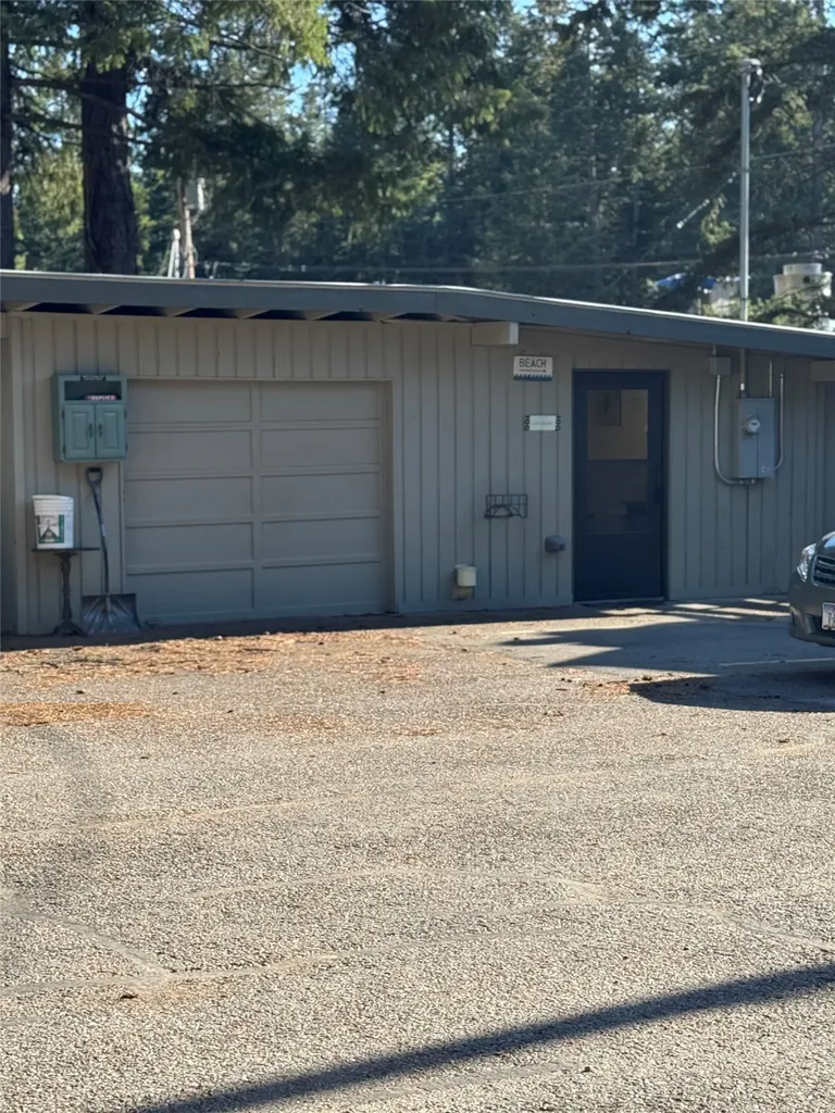 8575 Mount Highway 35 Bigfork MT 59911