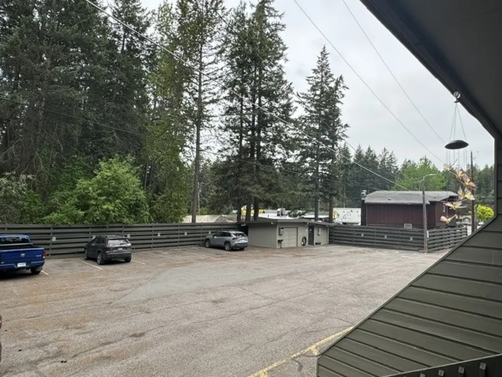8575 Mt Highway 35 Bigfork MT 59911